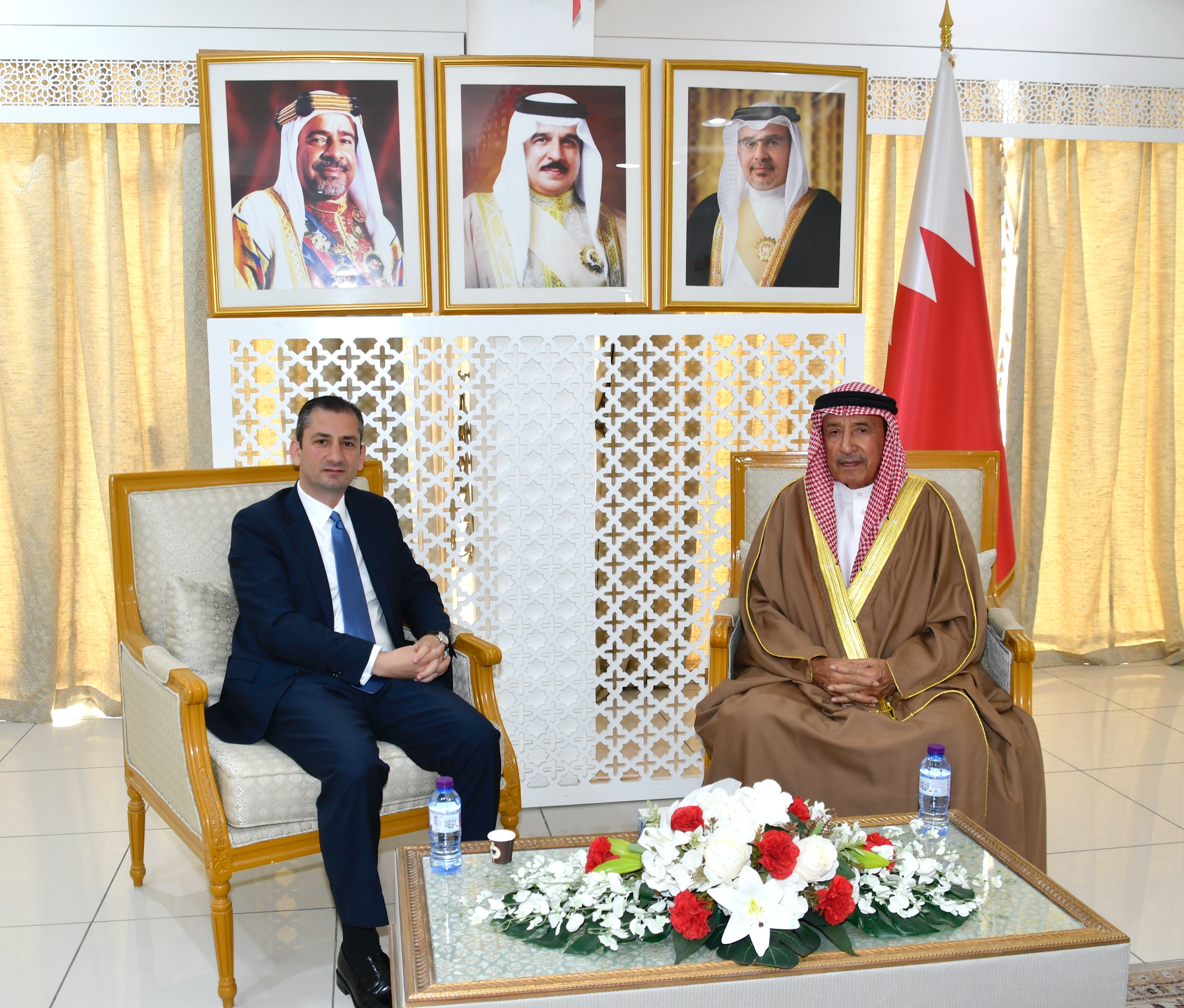 محافظ المحرق يستقبل سفير جمهورية قبرص لدى مملكة البحرين<